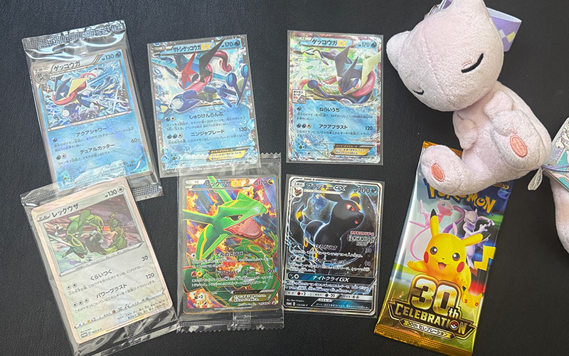 Pokémon 30th Anniversary: Rare Rayquaza & Giratina, Umbreon GX, and Greninja Promos